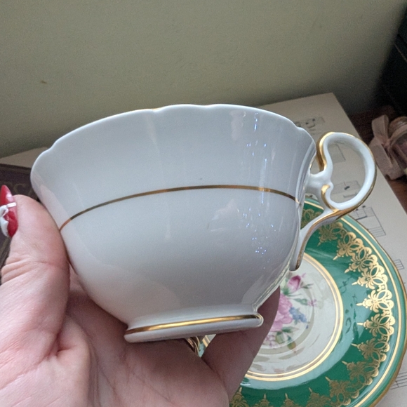 Aynsley Green and Gold Floral Teacup Set - Picture 9 of 11